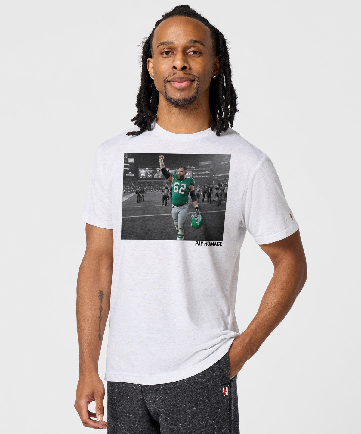 Jason Kelce Pay Homage