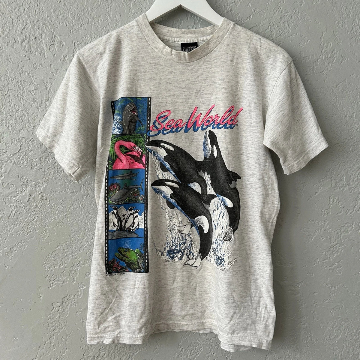 Vintage 1996 SeaWorld Orca Whale Graphic T Shirt USA Made Small Marine Life Tee